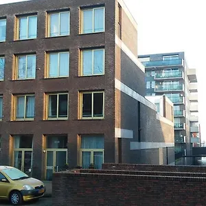 https://marbles-inn.amsterdamhotelsnl.com